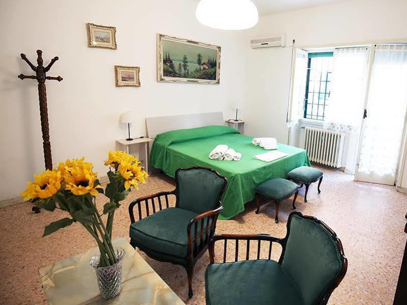 Guest house Next Stop Roma Affittacamere Casilino