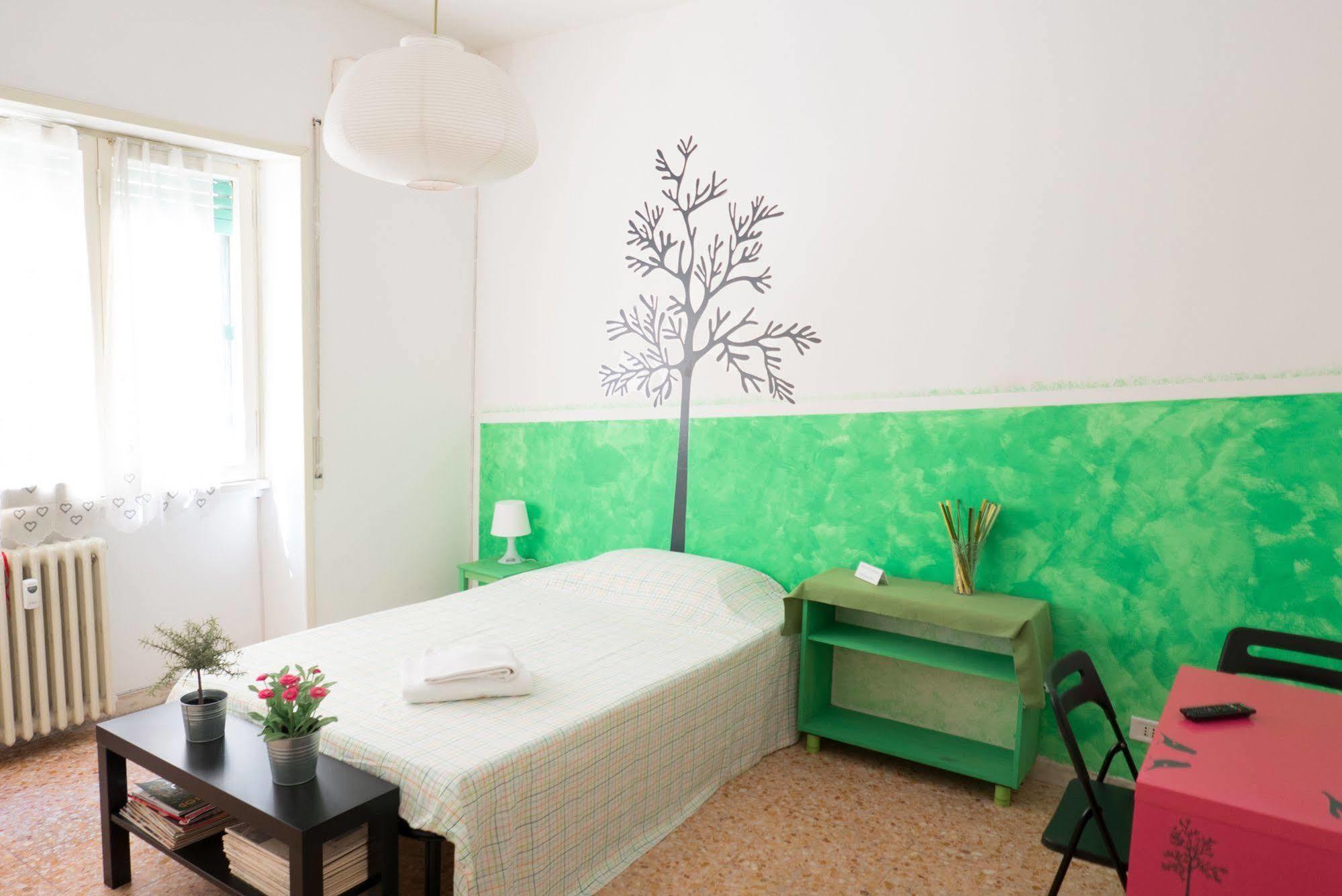 Guest house Next Stop Roma Affittacamere Casilino 3*