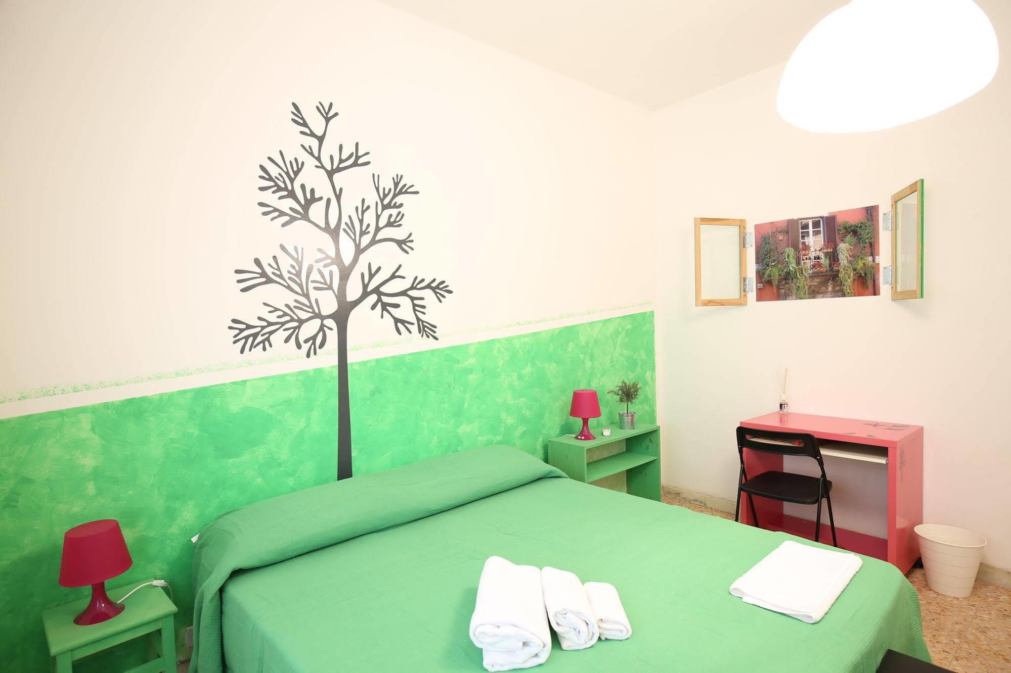 Guest house Next Stop Roma Affittacamere Casilino